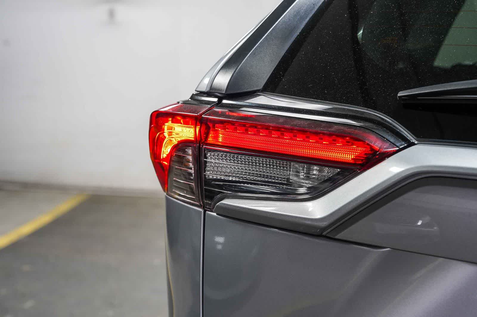 Toyota RAV4 XLE 2024