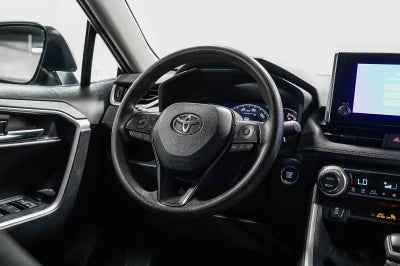 Toyota RAV4 XLE 2024