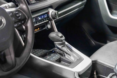 Toyota RAV4 XLE 2024