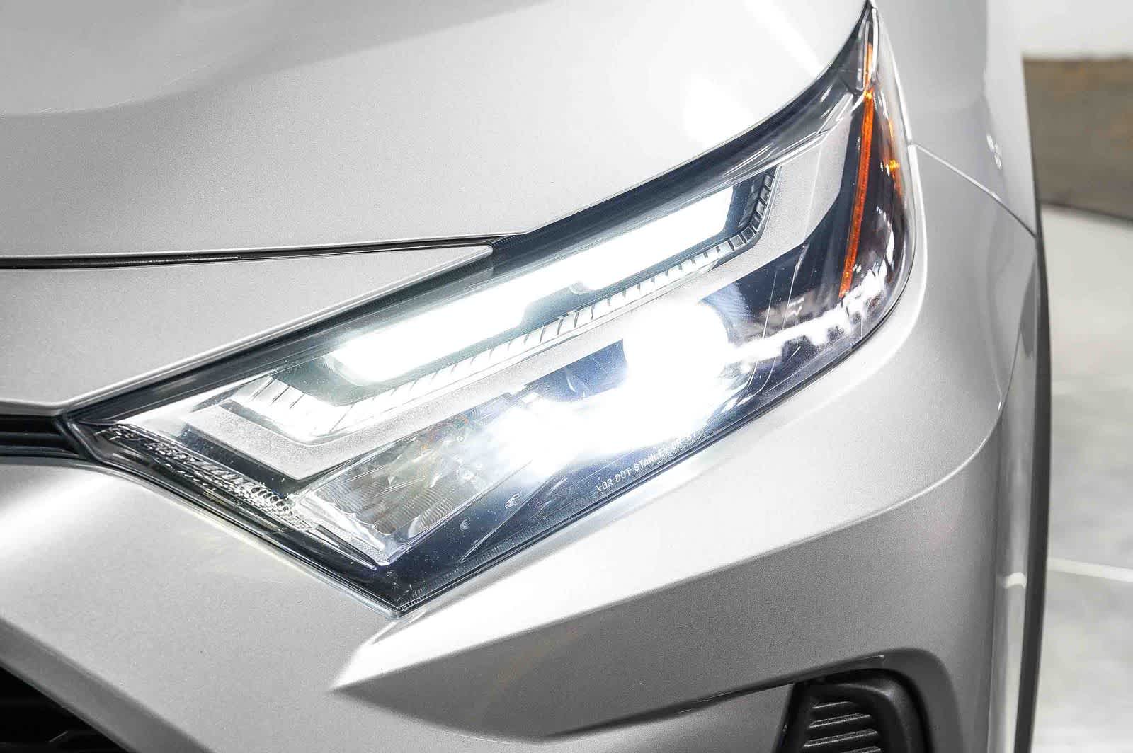 Toyota RAV4 XLE 2024