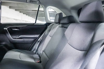 Toyota RAV4 XLE 2024