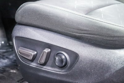 Toyota RAV4 XLE 2024
