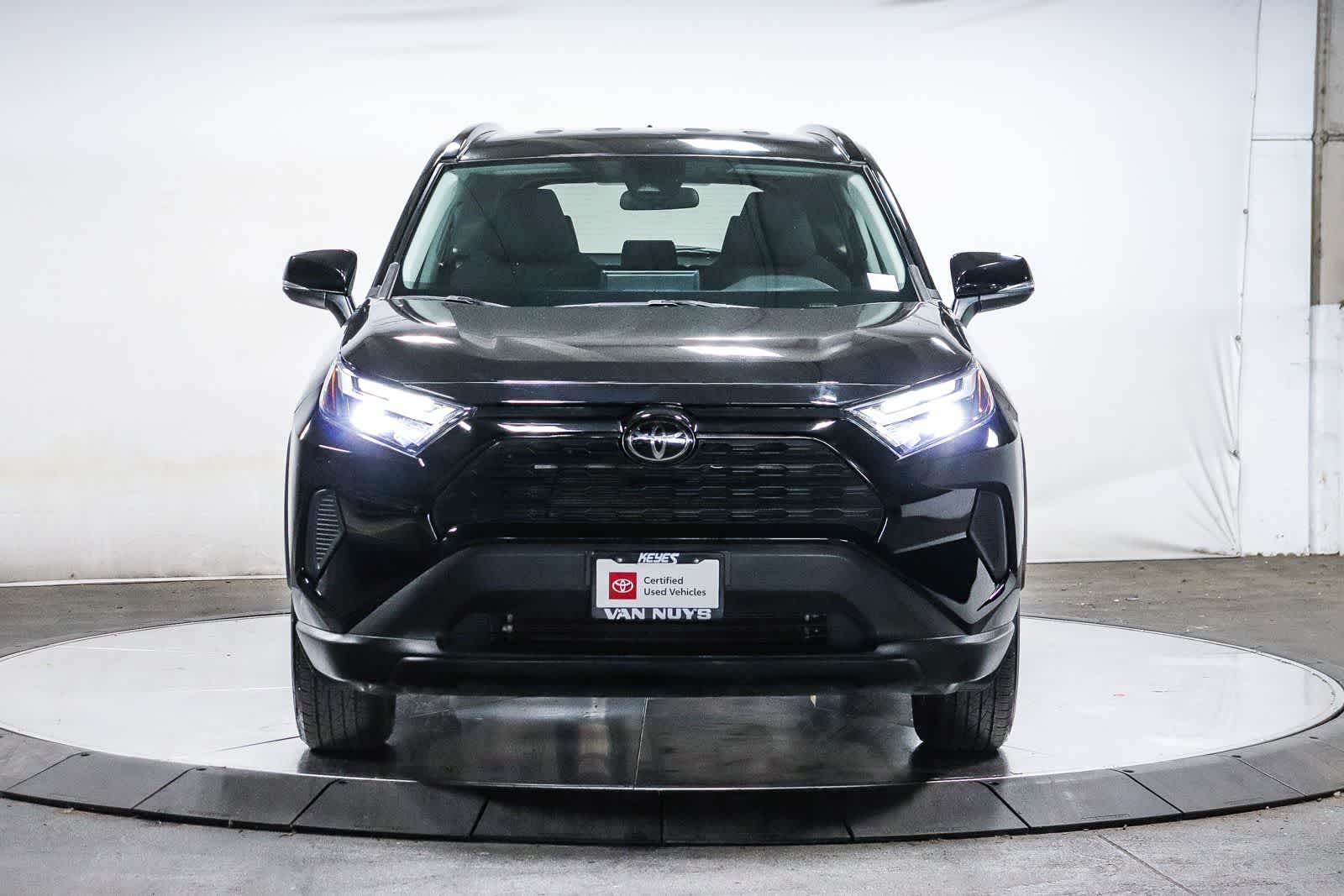 Toyota RAV4 XLE 2024
