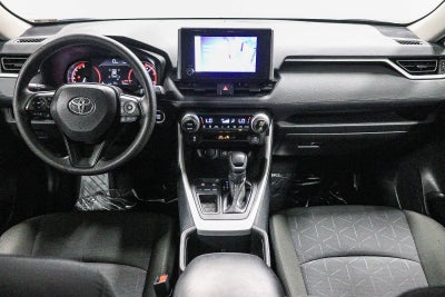Toyota RAV4 XLE 2024