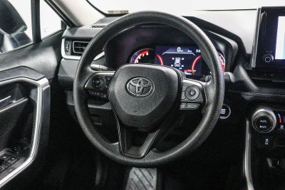 Toyota RAV4 XLE 2024