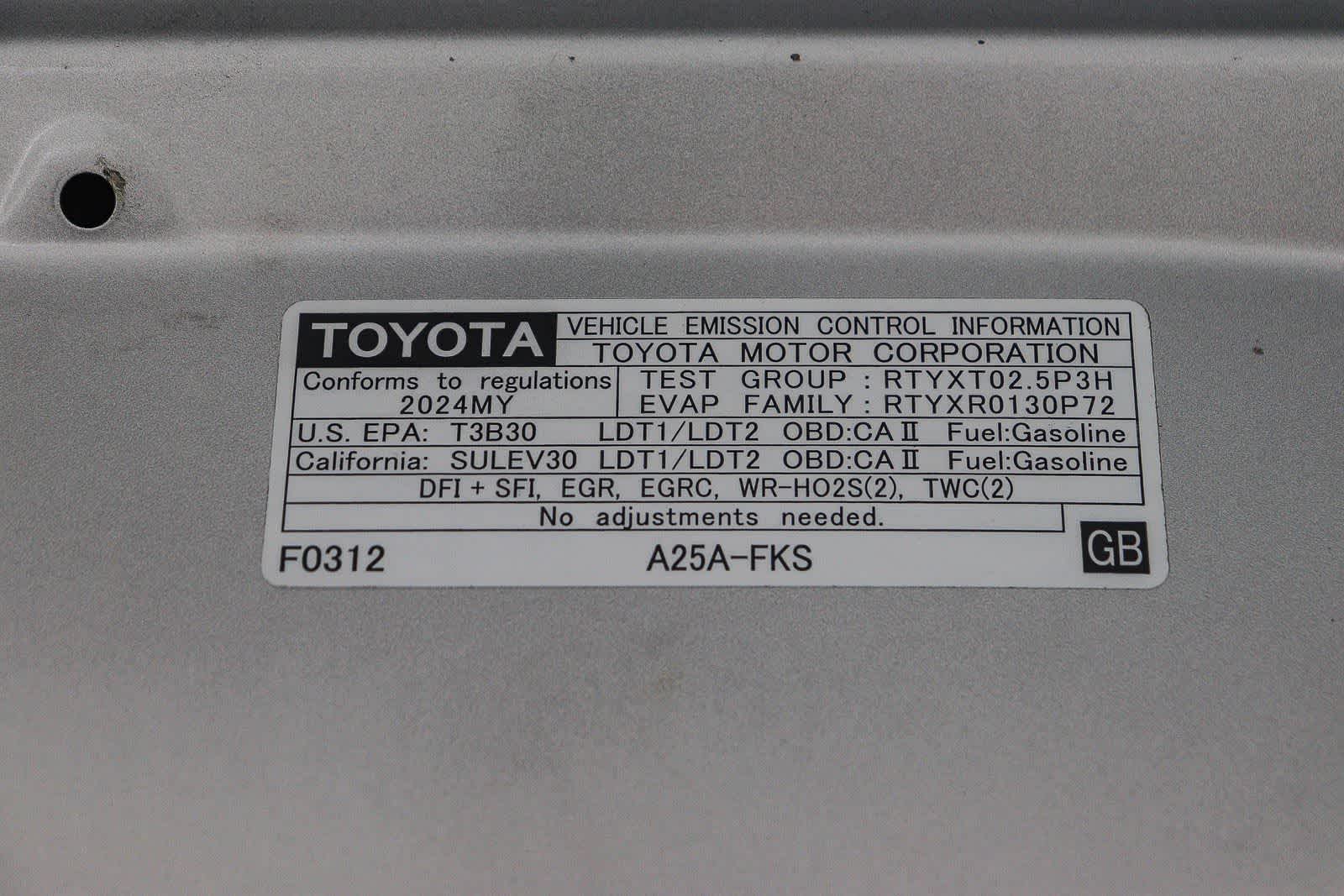 Toyota RAV4 XLE 2024