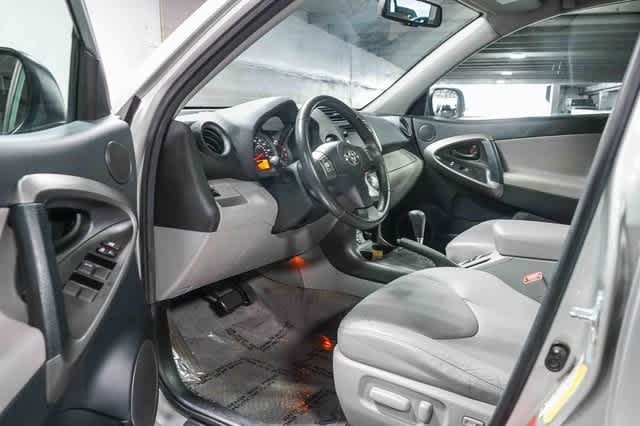 Toyota RAV4 Limited 2012