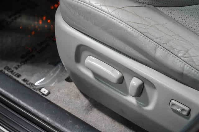 Toyota RAV4 Limited 2012