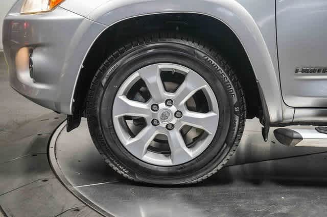 Toyota RAV4 Limited 2012