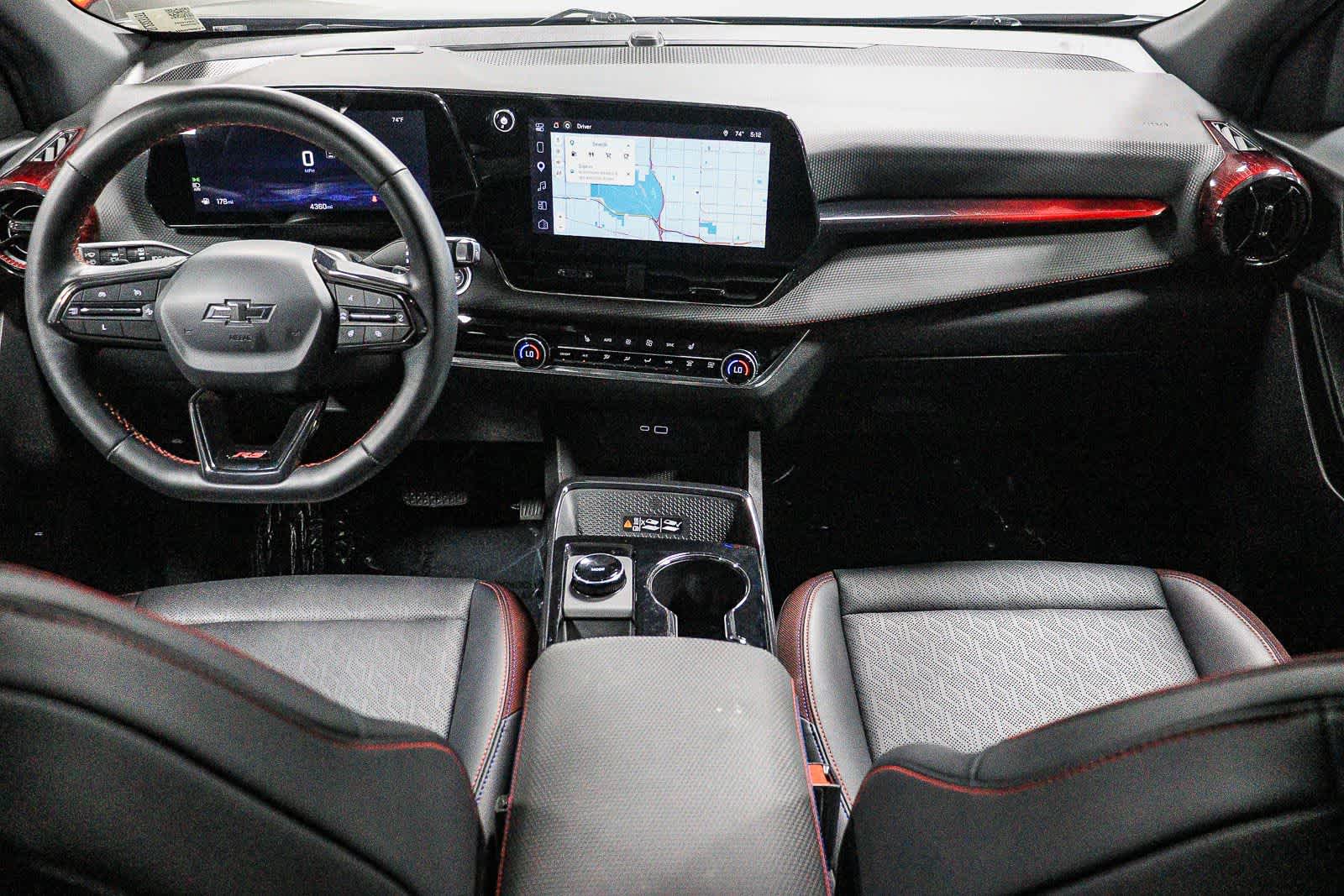 Chevrolet Equinox RS con tracción delantera (2025)