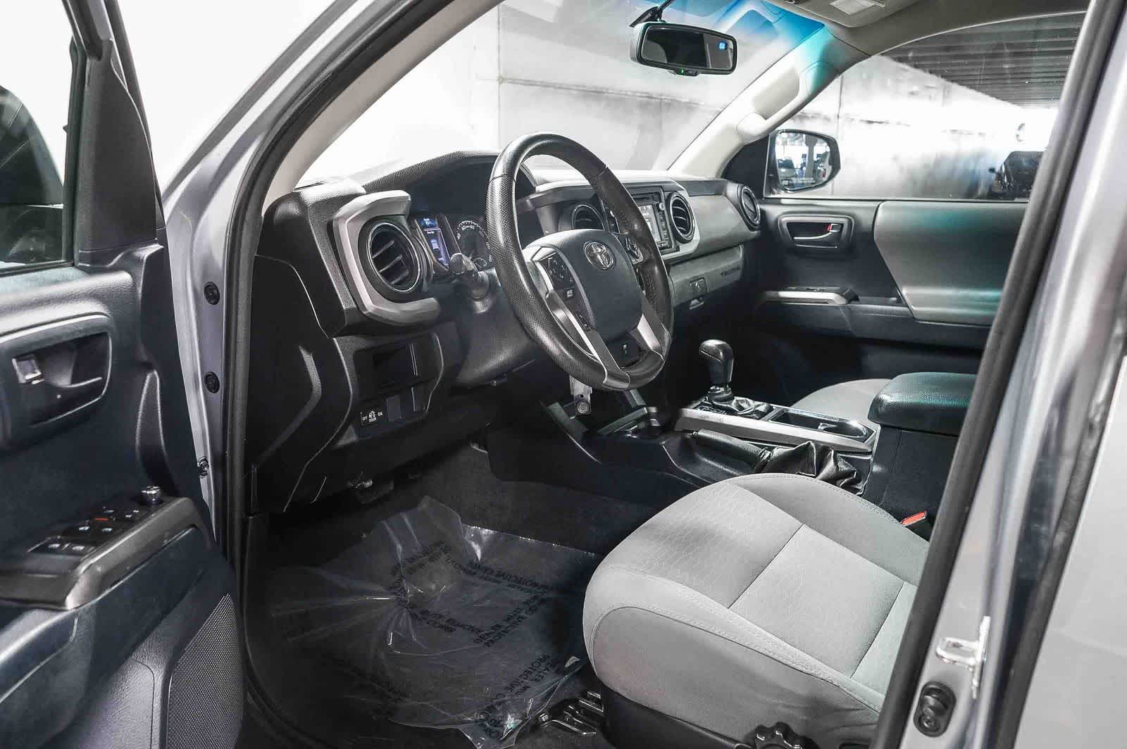 Toyota Tacoma SR5 2017