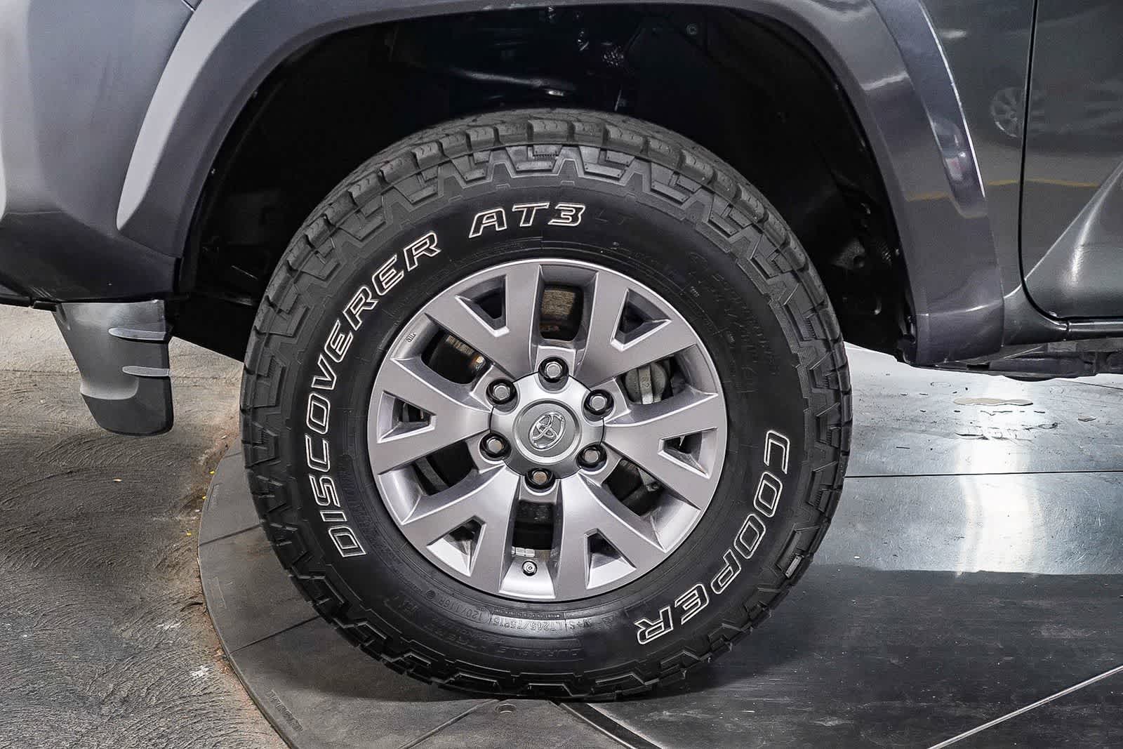 Toyota Tacoma SR5 2019