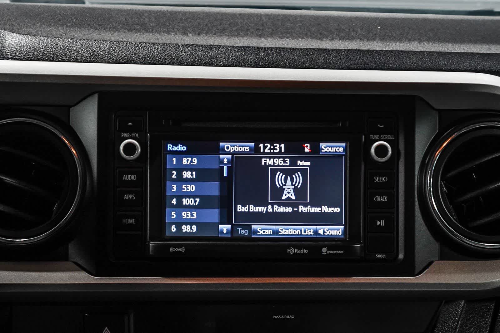 Toyota Tacoma SR5 2019