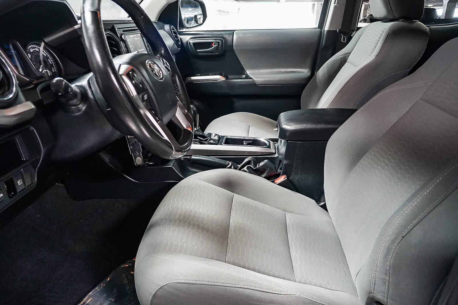 Toyota Tacoma SR5 2019