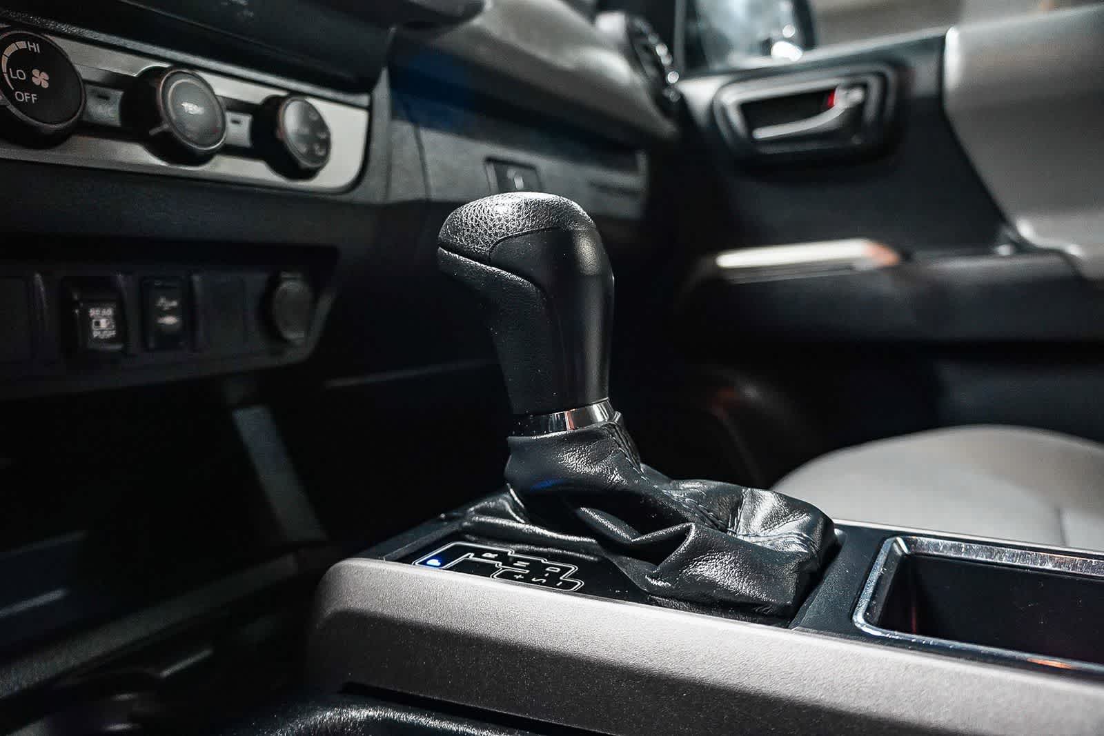 Toyota Tacoma SR5 2019