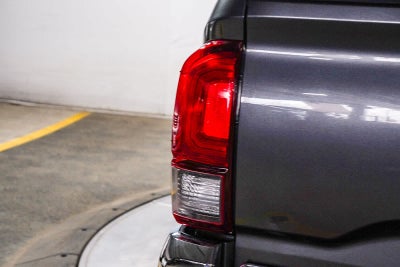 Toyota Tacoma SR5 2019