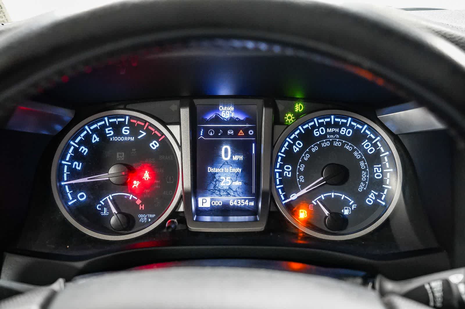 Toyota Tacoma SR5 2023