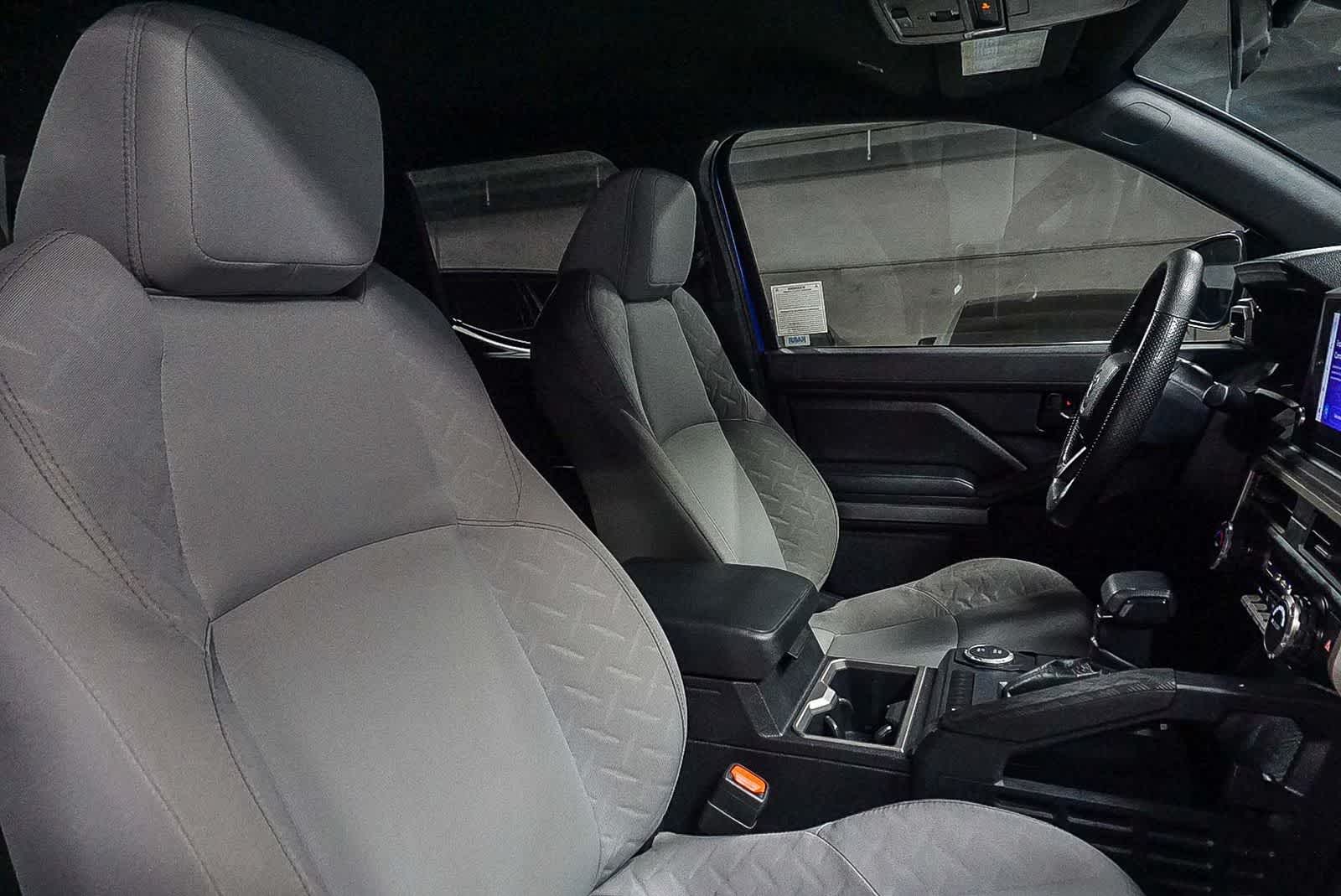 Toyota Tacoma SR5 2024