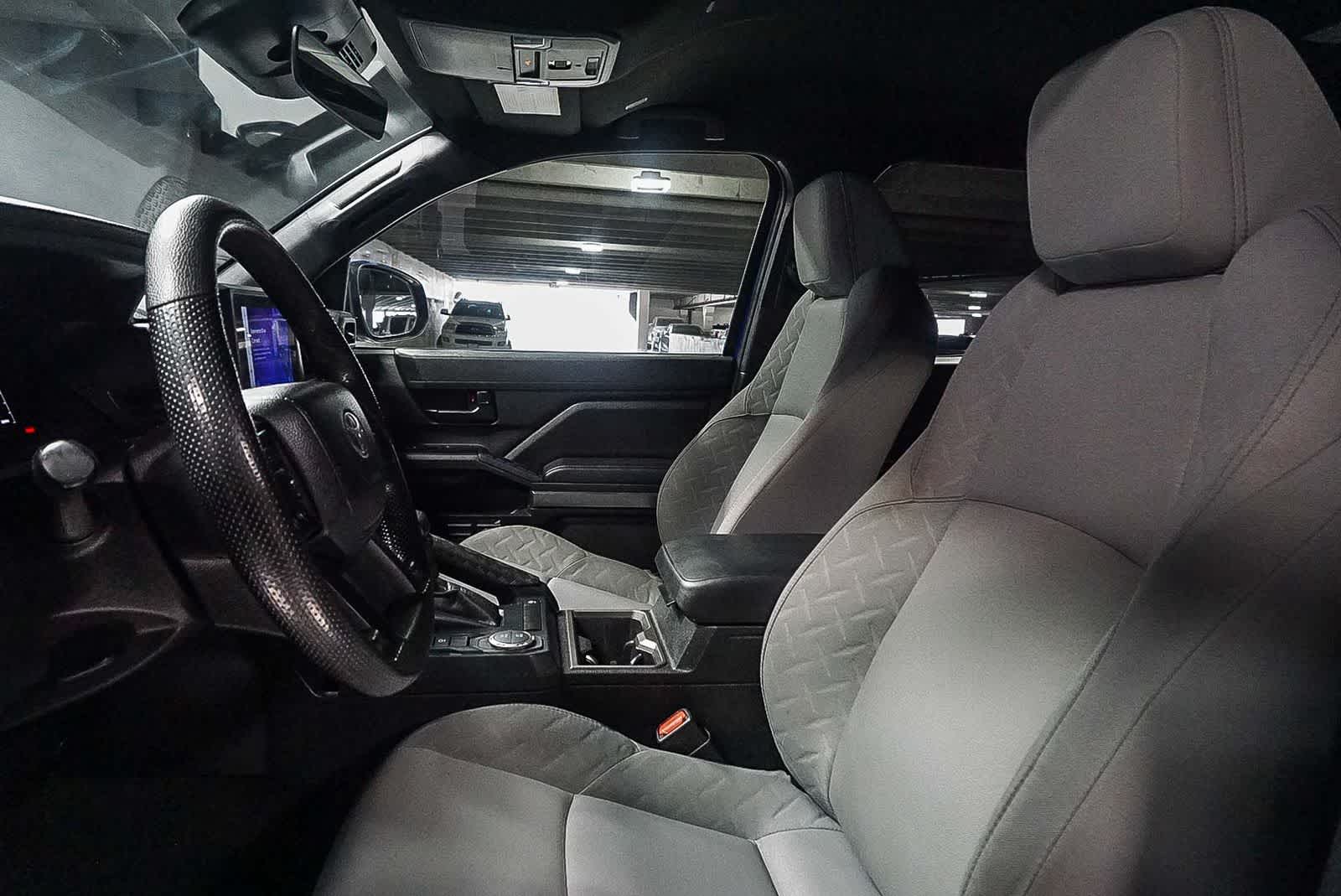 Toyota Tacoma SR5 2024