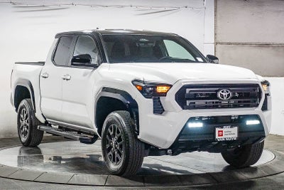 Toyota Tacoma SR5 2024