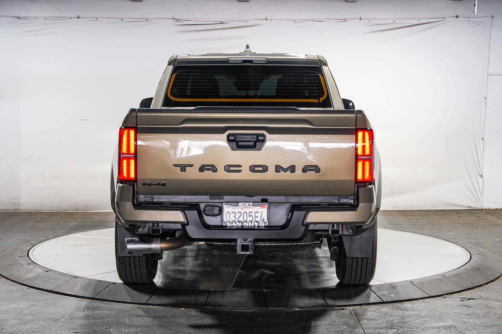 Toyota Tacoma TRD Sport 2024