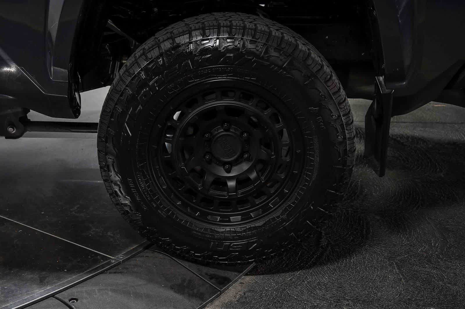 Toyota Tacoma SR5 2024