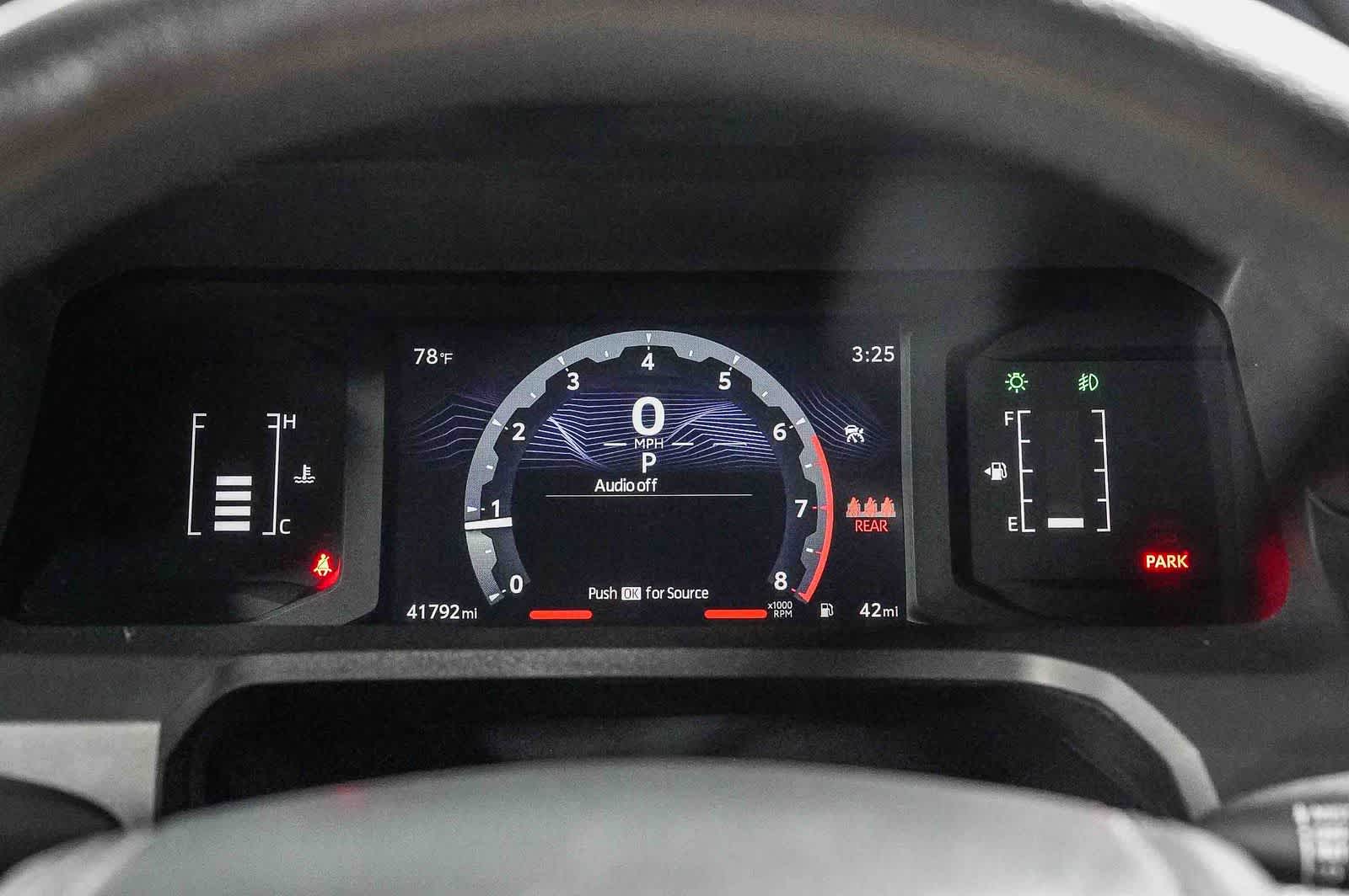 Toyota Tacoma SR5 2024
