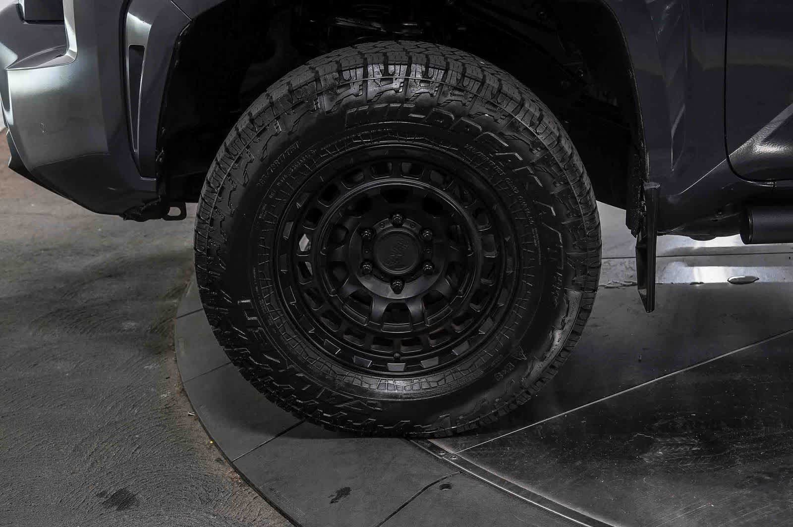 Toyota Tacoma SR5 2024