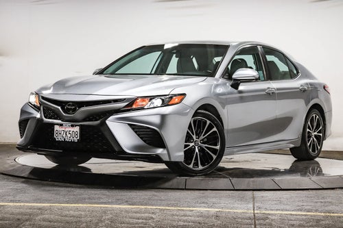 Toyota Camry SE 2019