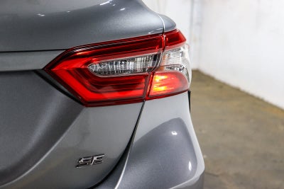 Toyota Camry SE 2019