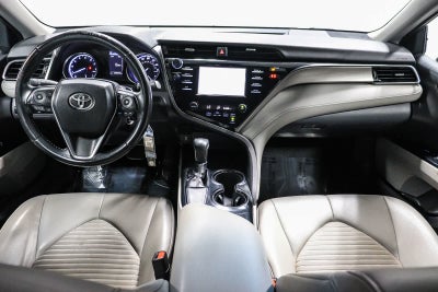 Toyota Camry SE 2019