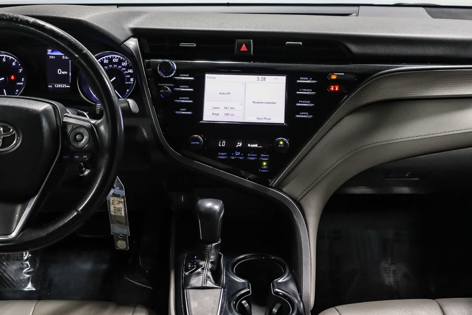 Toyota Camry SE 2019