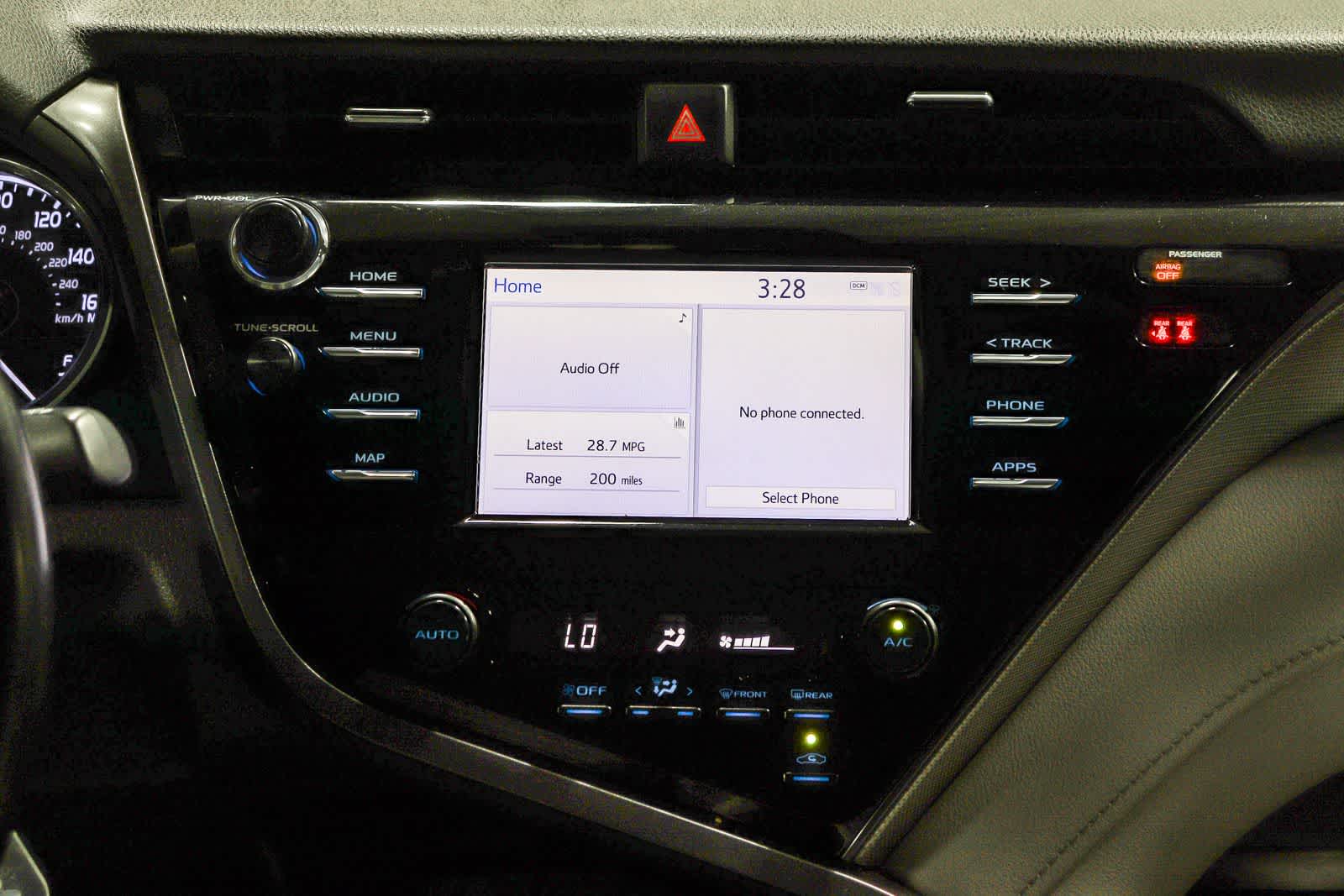 Toyota Camry SE 2019