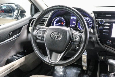 Toyota Camry SE 2019
