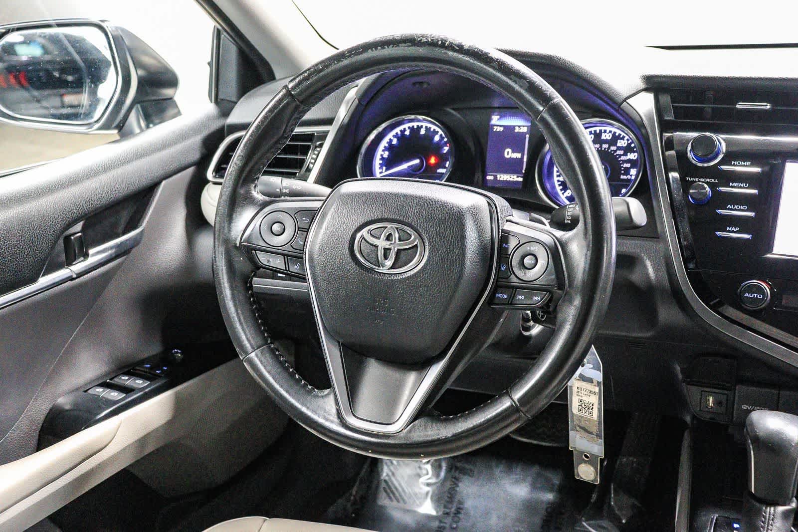 Toyota Camry SE 2019