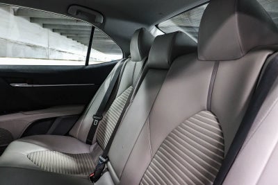 Toyota Camry SE 2019