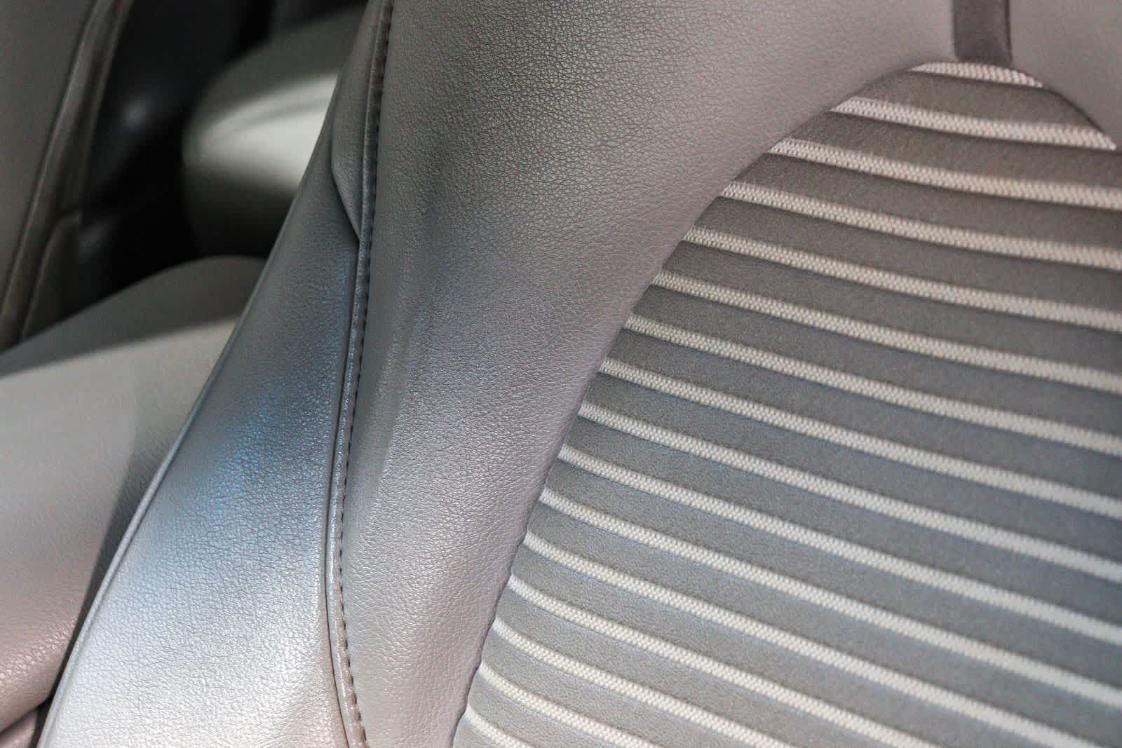 Toyota Camry SE 2019