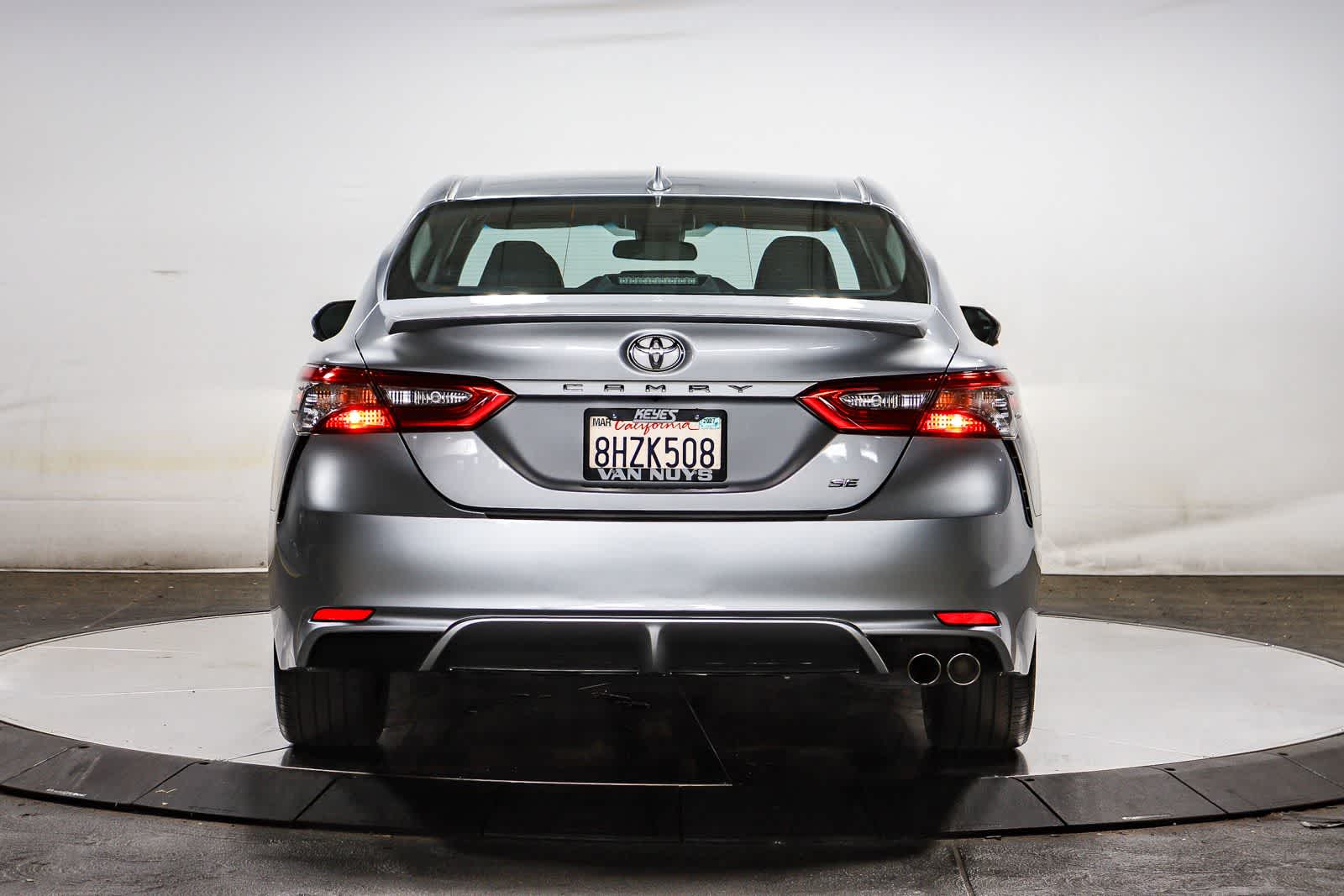Toyota Camry SE 2019