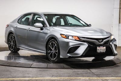 Toyota Camry SE 2019