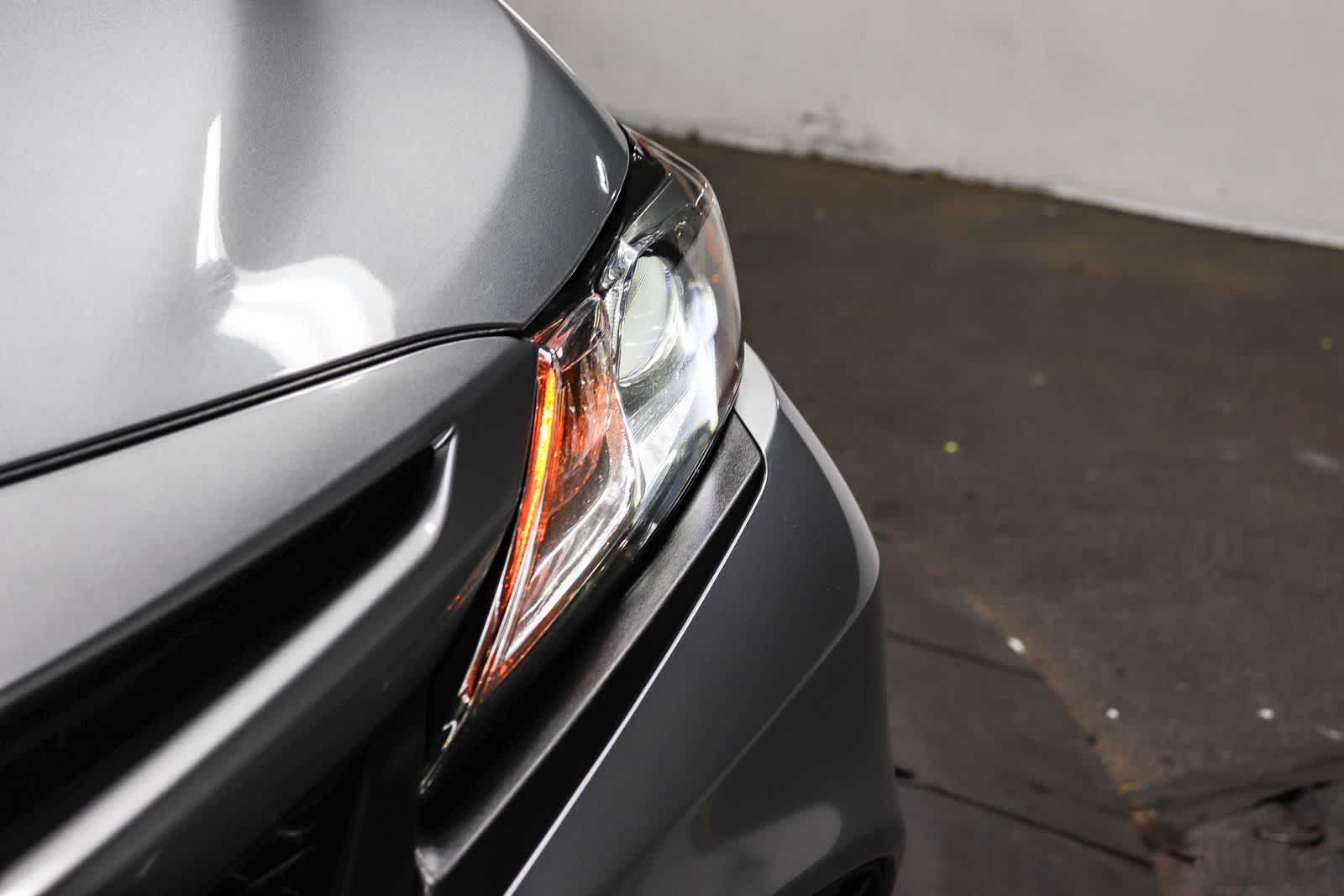 Toyota Camry SE 2019