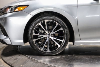 Toyota Camry SE 2019