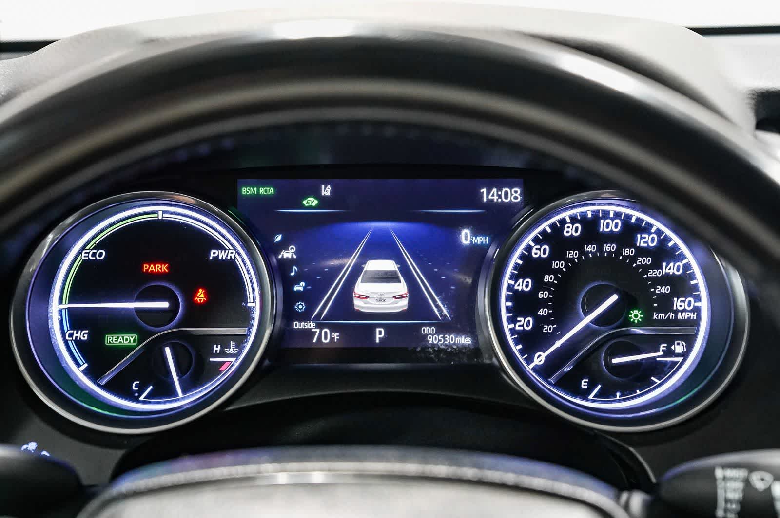 Toyota Camry Hybrid XLE 2019