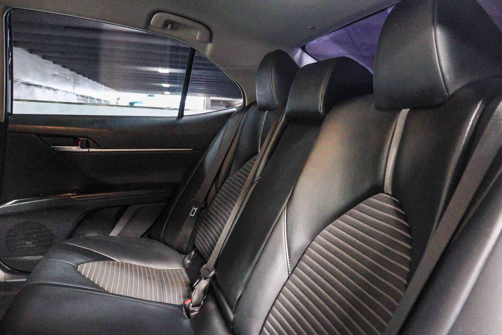 Toyota Camry SE 2022