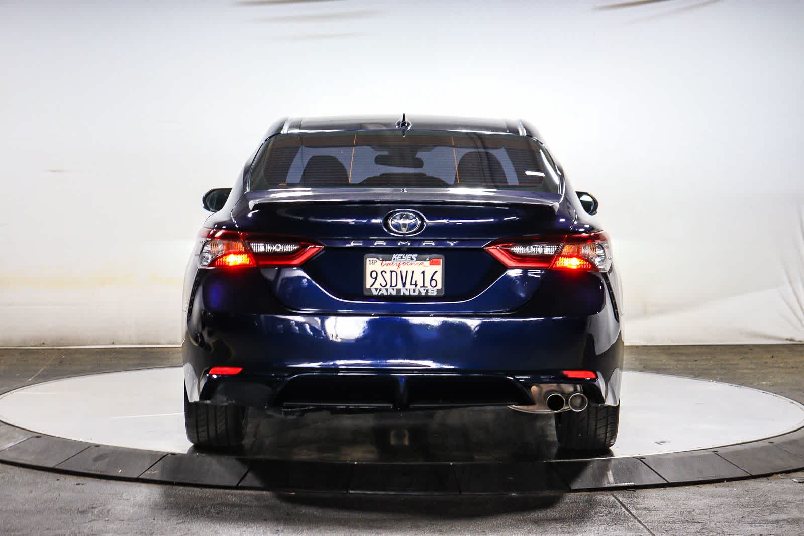 Toyota Camry SE 2022