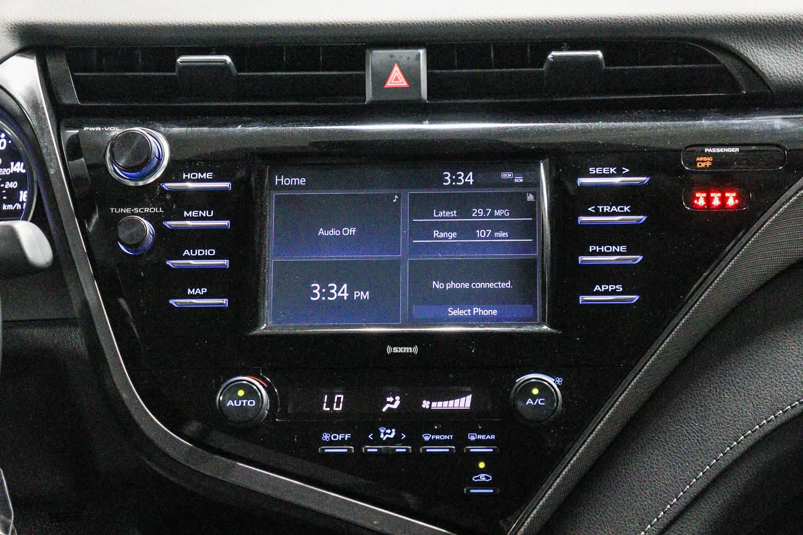 Toyota Camry SE 2020
