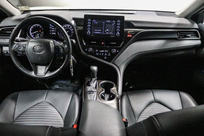 Toyota Camry SE 2023