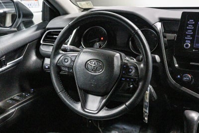 Toyota Camry SE 2023