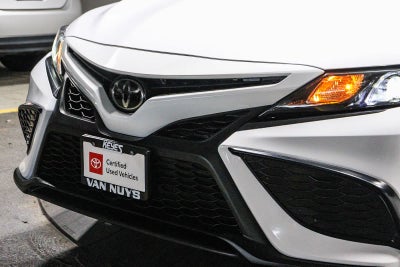 Toyota Camry SE 2023