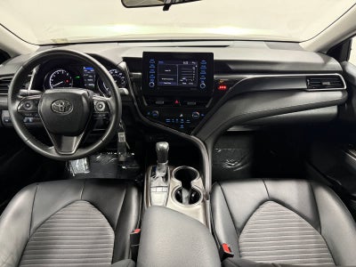 Toyota Camry SE 2024