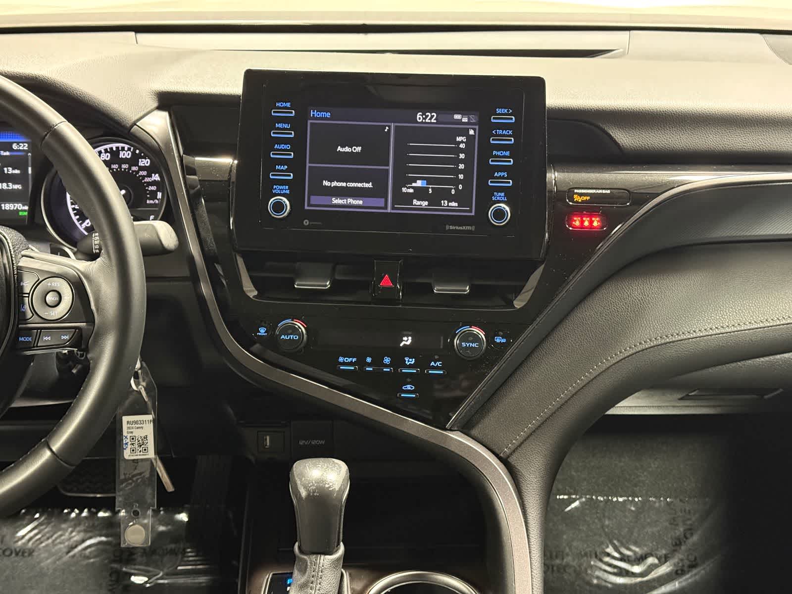 Toyota Camry SE 2024
